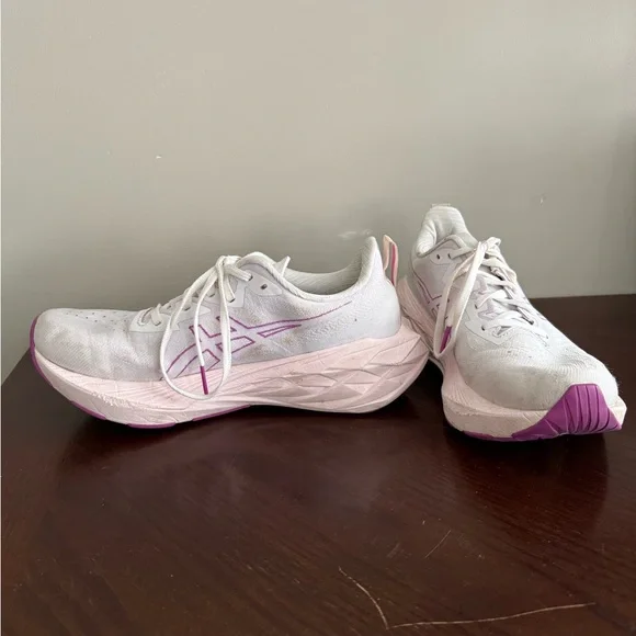 ASICS Nova Blast 4 Running Shoes - Picture 5 of 7